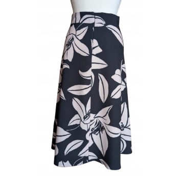 Spódnica MIDI czarna kwiaty